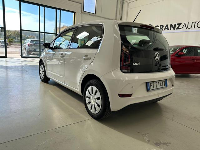 VOLKSWAGEN up! usata, con Autoradio