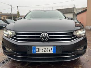 VOLKSWAGEN Passat Variant usata, con Cerchi in lega