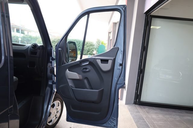 RENAULT Master usata 77