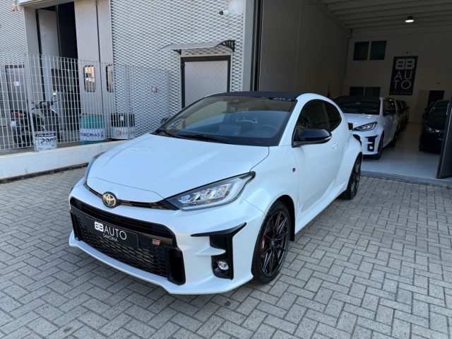 TOYOTA Yaris usata, con Airbag