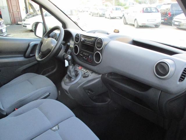 PEUGEOT Partner usata, con Sensori di parcheggio anteriori