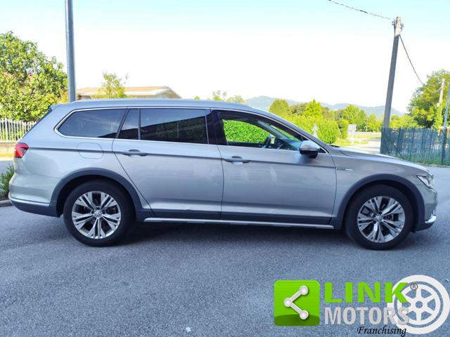 VOLKSWAGEN Passat usata, con Controllo trazione