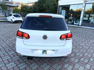 VOLKSWAGEN Golf usata, con Autoradio