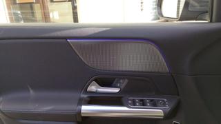 MERCEDES-BENZ EQA usata, con Leve al volante