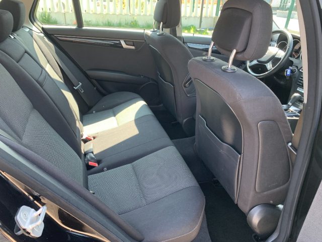 MERCEDES-BENZ C 200 usata, con Chiusura centralizzata