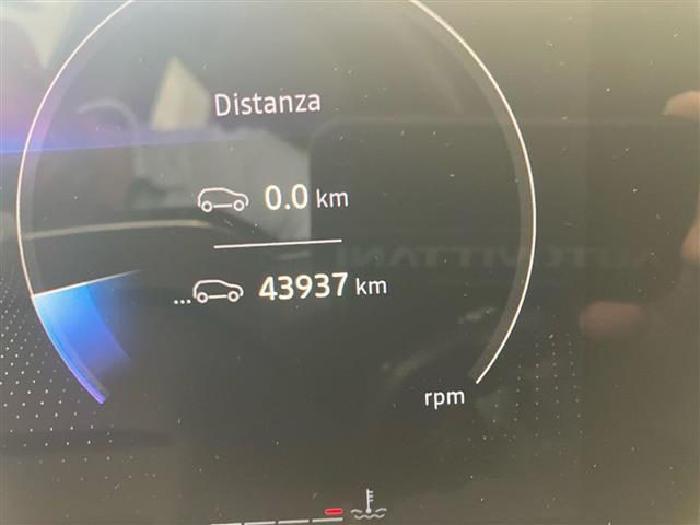 RENAULT Austral usata, con Hill holder