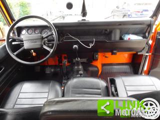 LAND ROVER Defender usata, con Trazione integrale