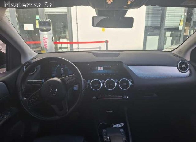 MERCEDES-BENZ B 180 usata, con Park Distance Control