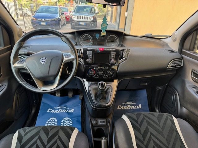 LANCIA Ypsilon usata, con Climatizzatore