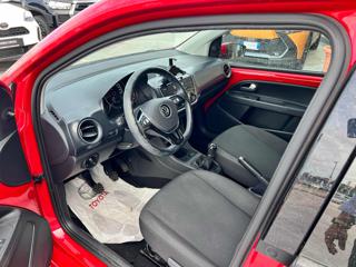 VOLKSWAGEN up! usata, con Autoradio