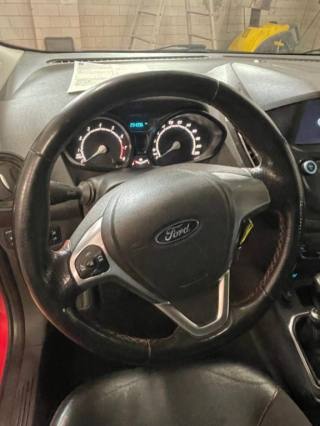 FORD Tourneo Courier usata, con USB