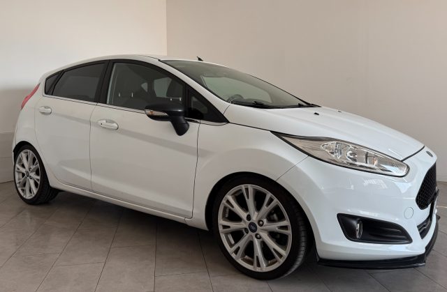 FORD Fiesta usata 1