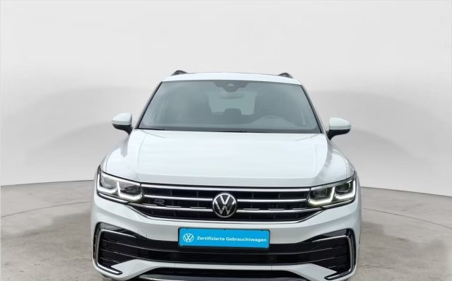 VOLKSWAGEN Tiguan usata, con Airbag