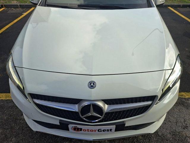 MERCEDES-BENZ A 180 usata, con Specchietti laterali elettrici