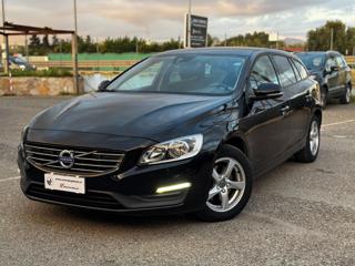 VOLVO V60 D2 1.6 Powershift Kinetic