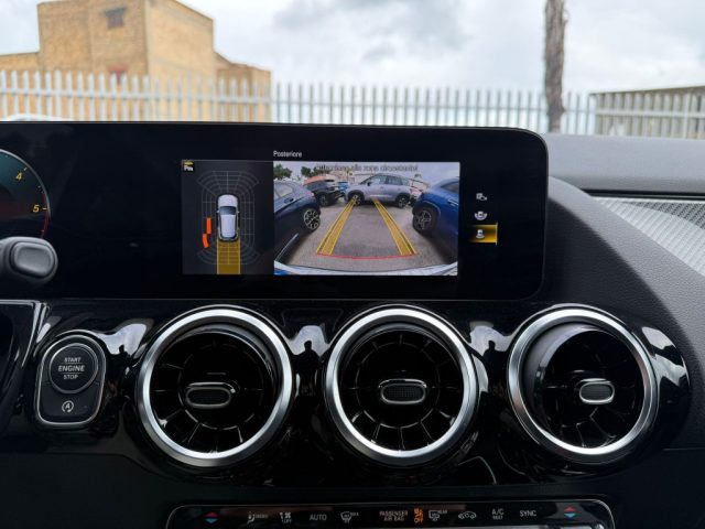 MERCEDES-BENZ GLA 200 usata, con Climatizzatore