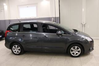 PEUGEOT 5008 usata, con Controllo trazione