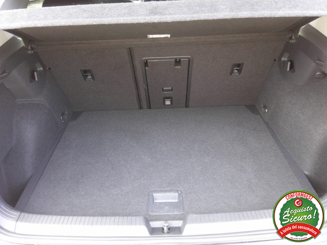 VOLKSWAGEN Golf usata, con Cruise Control