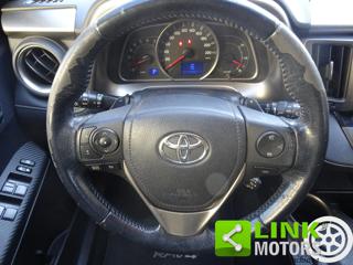 TOYOTA RAV 4 usata, con Portellone posteriore elettrico