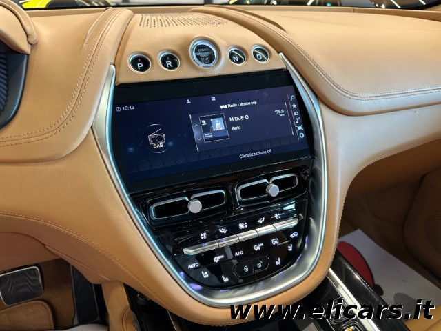 ASTON MARTIN DBX usata, con Controllo automatico clima