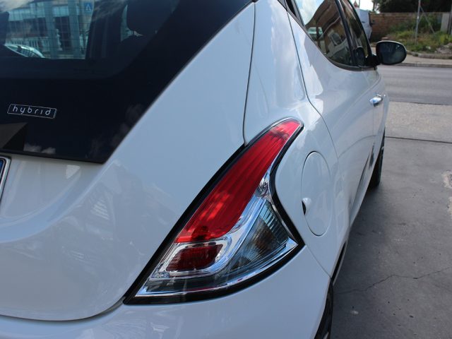 LANCIA Ypsilon usata, con Pneumatici estivi