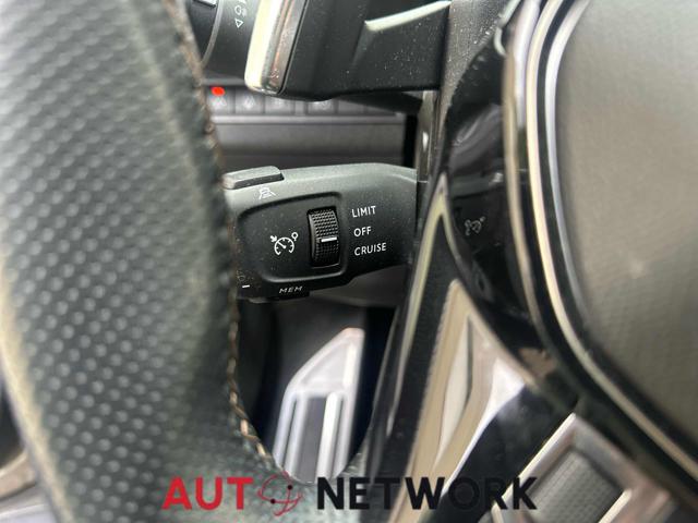 PEUGEOT 3008 usata, con Park Distance Control