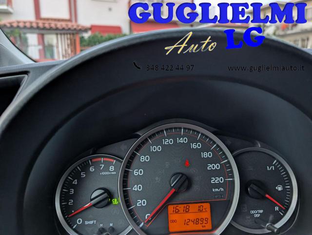 TOYOTA Yaris usata, con Specchietti laterali elettrici