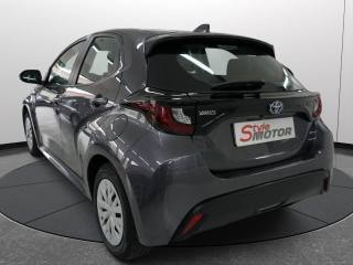 TOYOTA Yaris usata, con Telecamera per parcheggio assistito