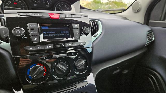 LANCIA Ypsilon usata, con ESP