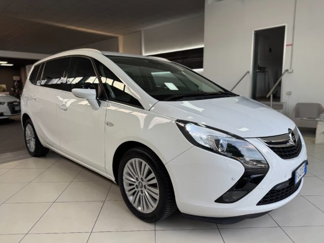 OPEL Zafira Tourer usata, con Alzacristalli elettrici
