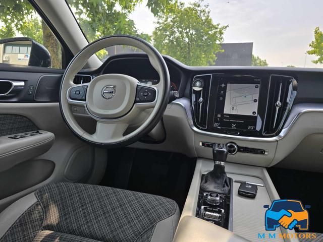 VOLVO V60 usata, con Sedile posteriore sdoppiato