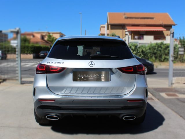 MERCEDES-BENZ GLA 200 usata, con Autoradio