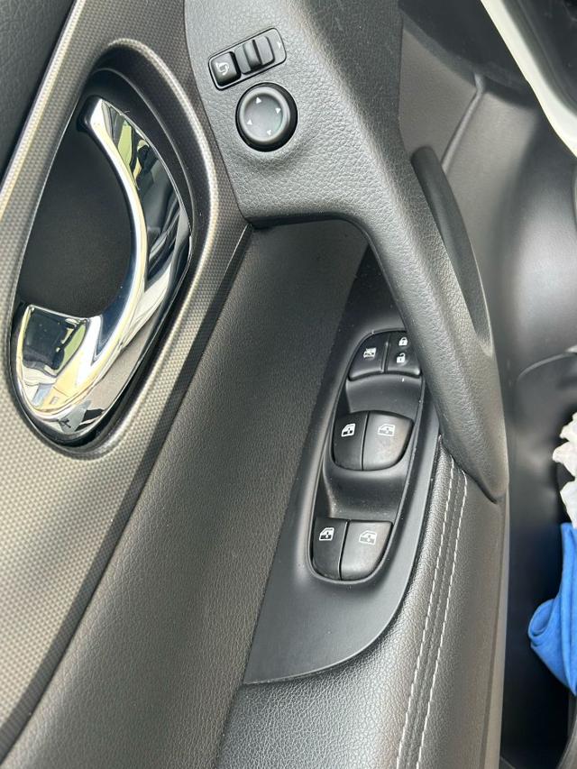NISSAN Qashqai usata, con Volante multifunzione