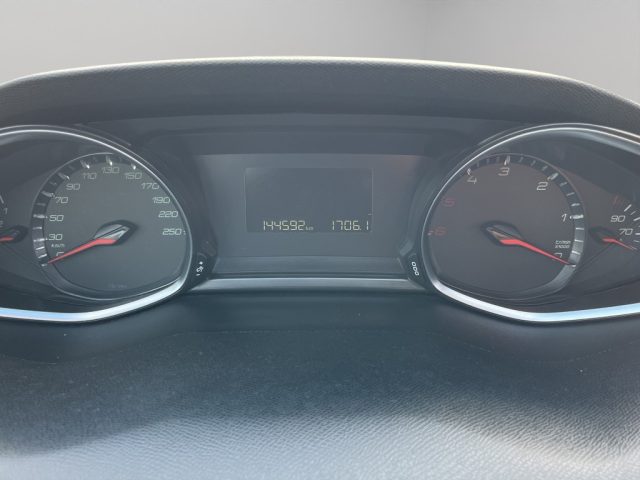 PEUGEOT 308 usata, con Servosterzo