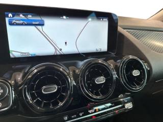 MERCEDES-BENZ GLA 180 usata, con Cronologia tagliandi