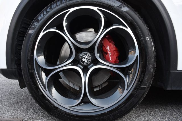 ALFA ROMEO Stelvio usata, con Alzacristalli elettrici