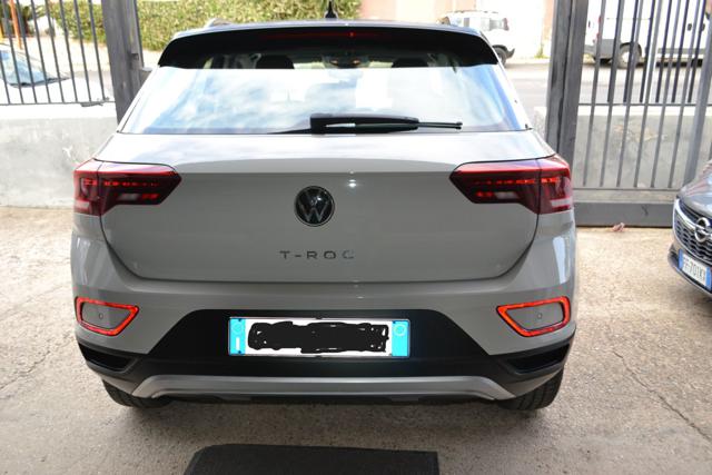 VOLKSWAGEN T-Roc usata, con Autoradio