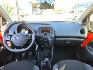 TOYOTA Aygo usata 9