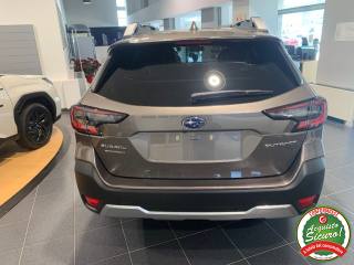 SUBARU OUTBACK usata, con Autoradio