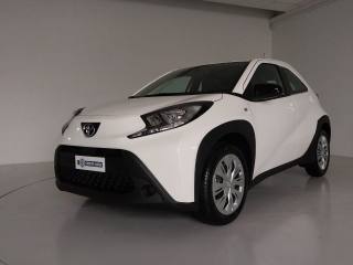 TOYOTA Aygo X usata, con Airbag