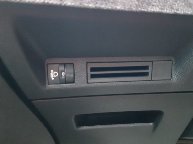 PEUGEOT 3008 usata, con Fari LED