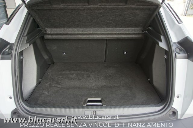 PEUGEOT 2008 usata 19
