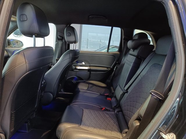 MERCEDES-BENZ GLB 200 usata, con Park Distance Control