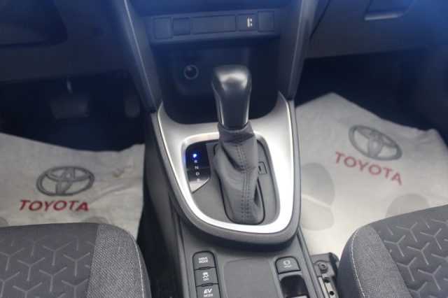 TOYOTA Yaris Cross usata, con Controllo elettronico della corsia