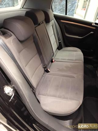 VOLKSWAGEN Golf usata, con ESP