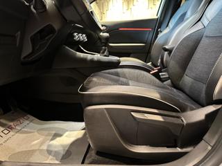 RENAULT Captur usata, con Touch screen