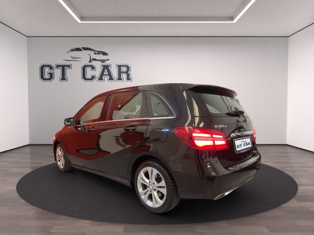 MERCEDES-BENZ B 180 usata, con Autoradio
