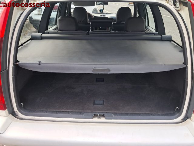 VOLVO V70 usata 5