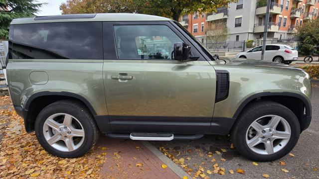 LAND ROVER Defender usata, con Boardcomputer