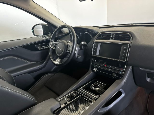 JAGUAR F-Pace usata, con Chiusura centralizzata